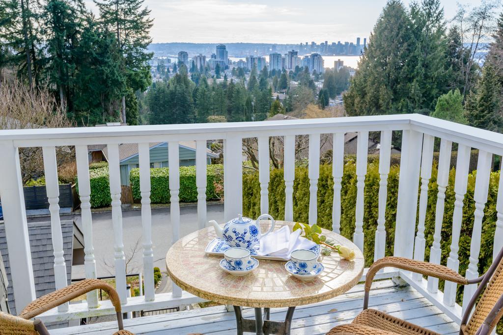 Crystal'S View Bed & Breakfast North Vancouver Exteriör bild